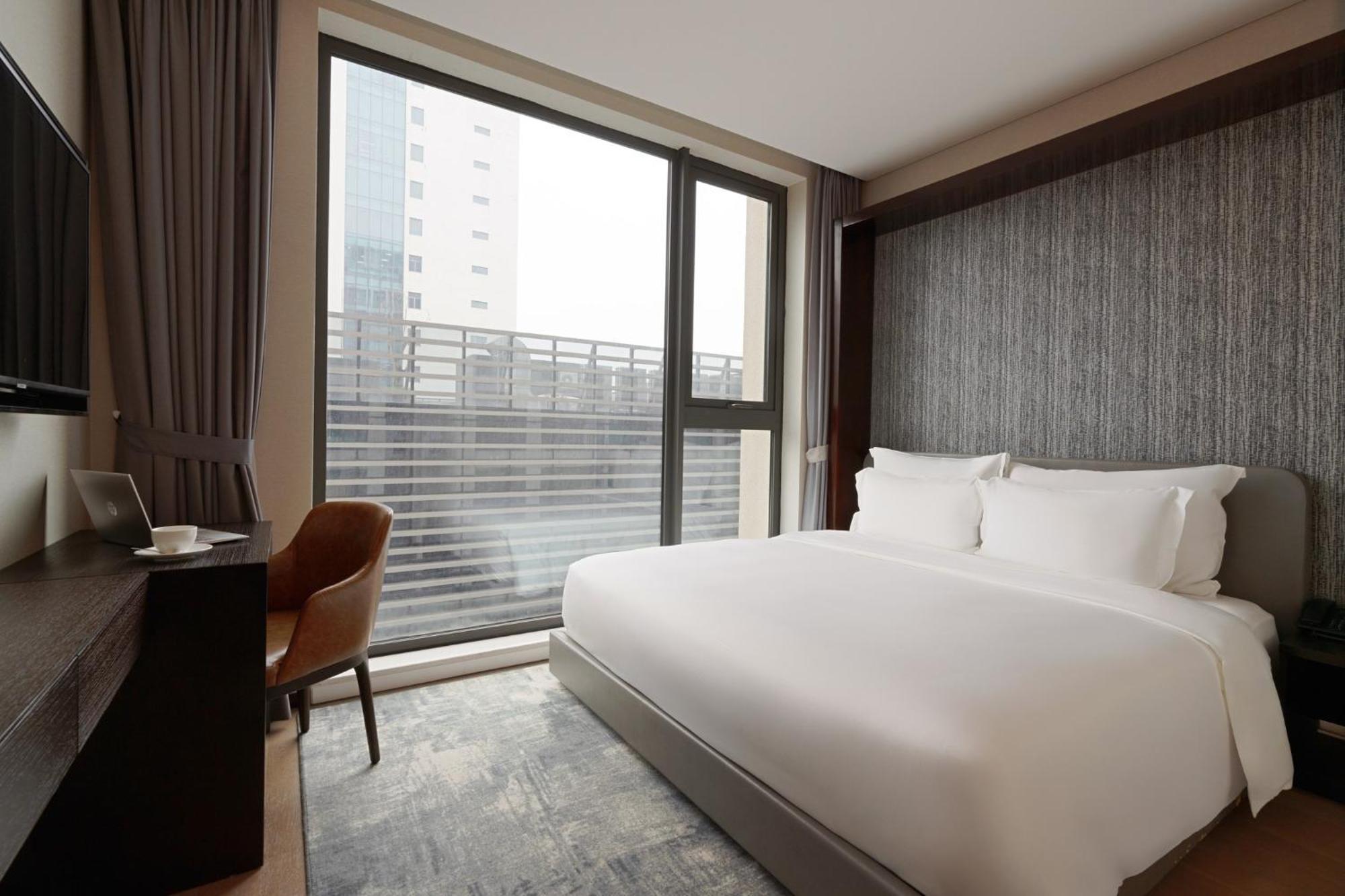 The Five Residences 5*
